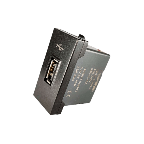 GreatWhite Myrah USB Charger 2500 mA Black (Ref. No. 40156-BK)